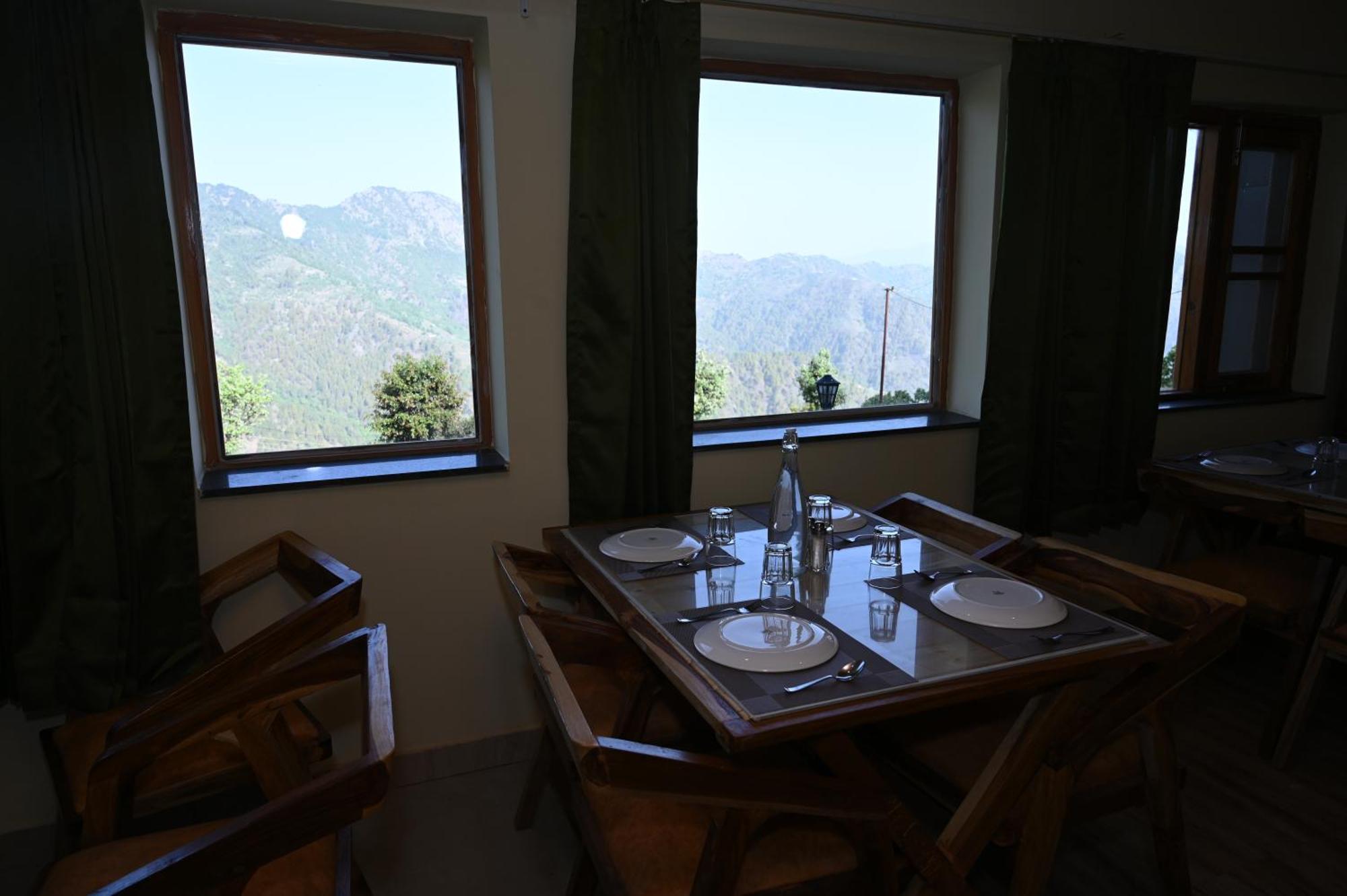 קנאטל The Vintage Hill Village - Himalayan Boutique Resort מראה חיצוני תמונה