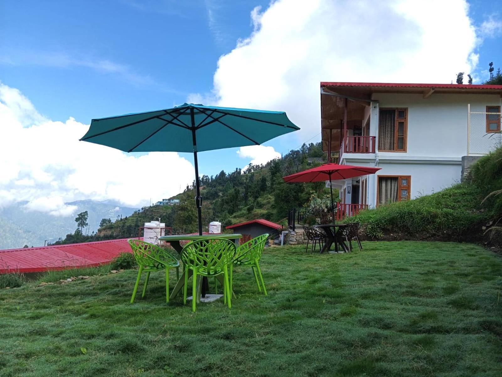 קנאטל The Vintage Hill Village - Himalayan Boutique Resort מראה חיצוני תמונה