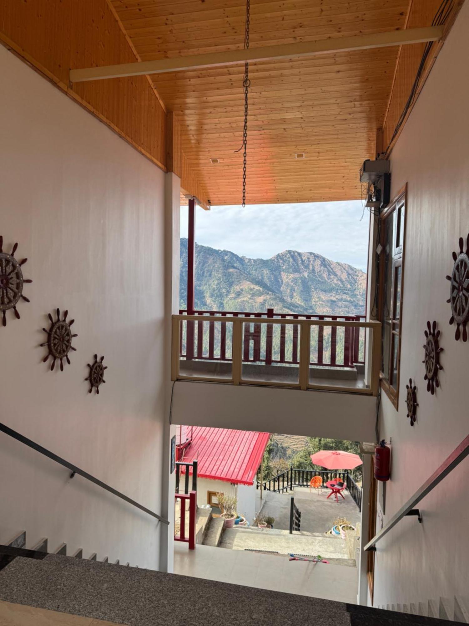 קנאטל The Vintage Hill Village - Himalayan Boutique Resort מראה חיצוני תמונה