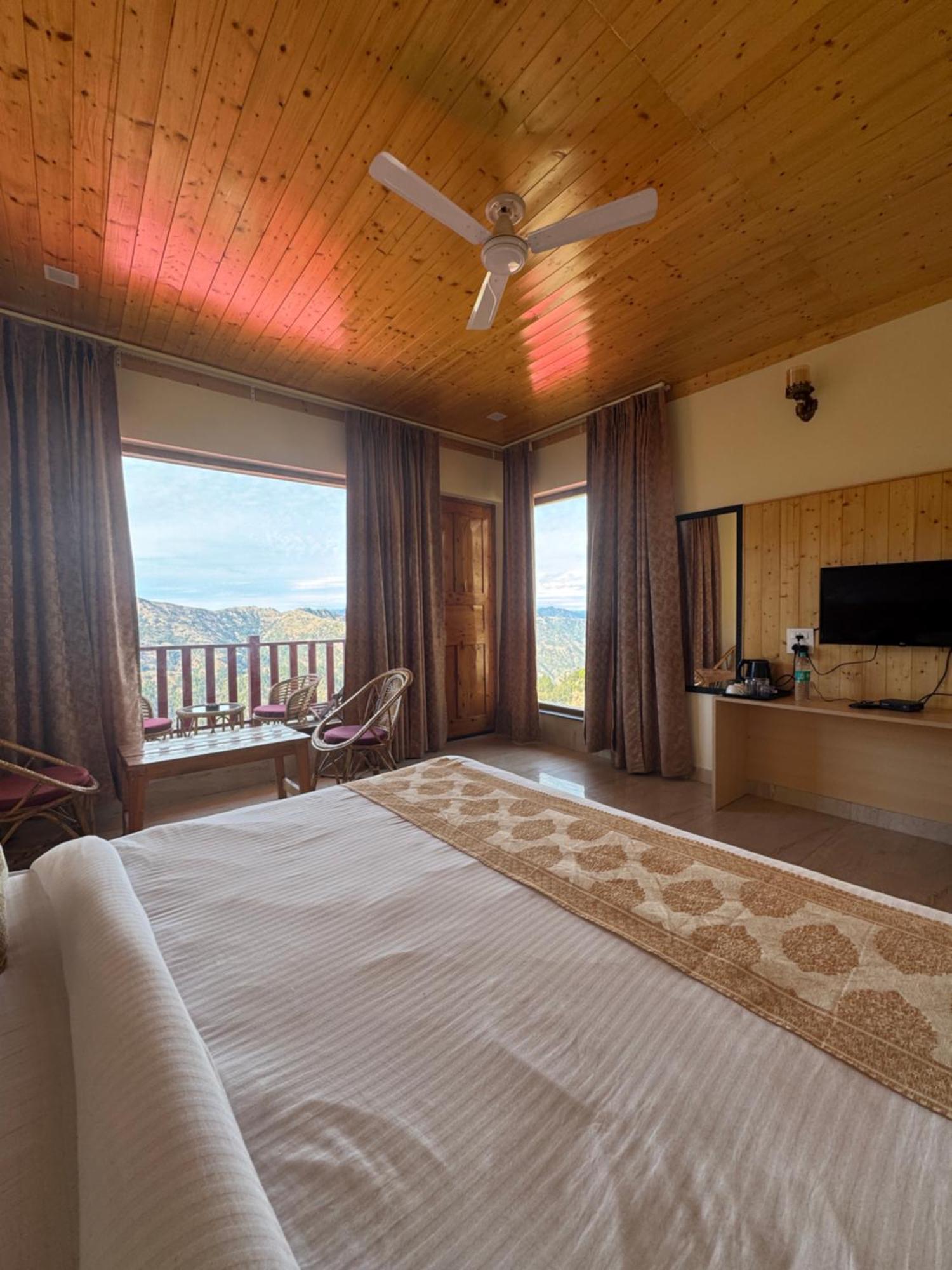 קנאטל The Vintage Hill Village - Himalayan Boutique Resort מראה חיצוני תמונה