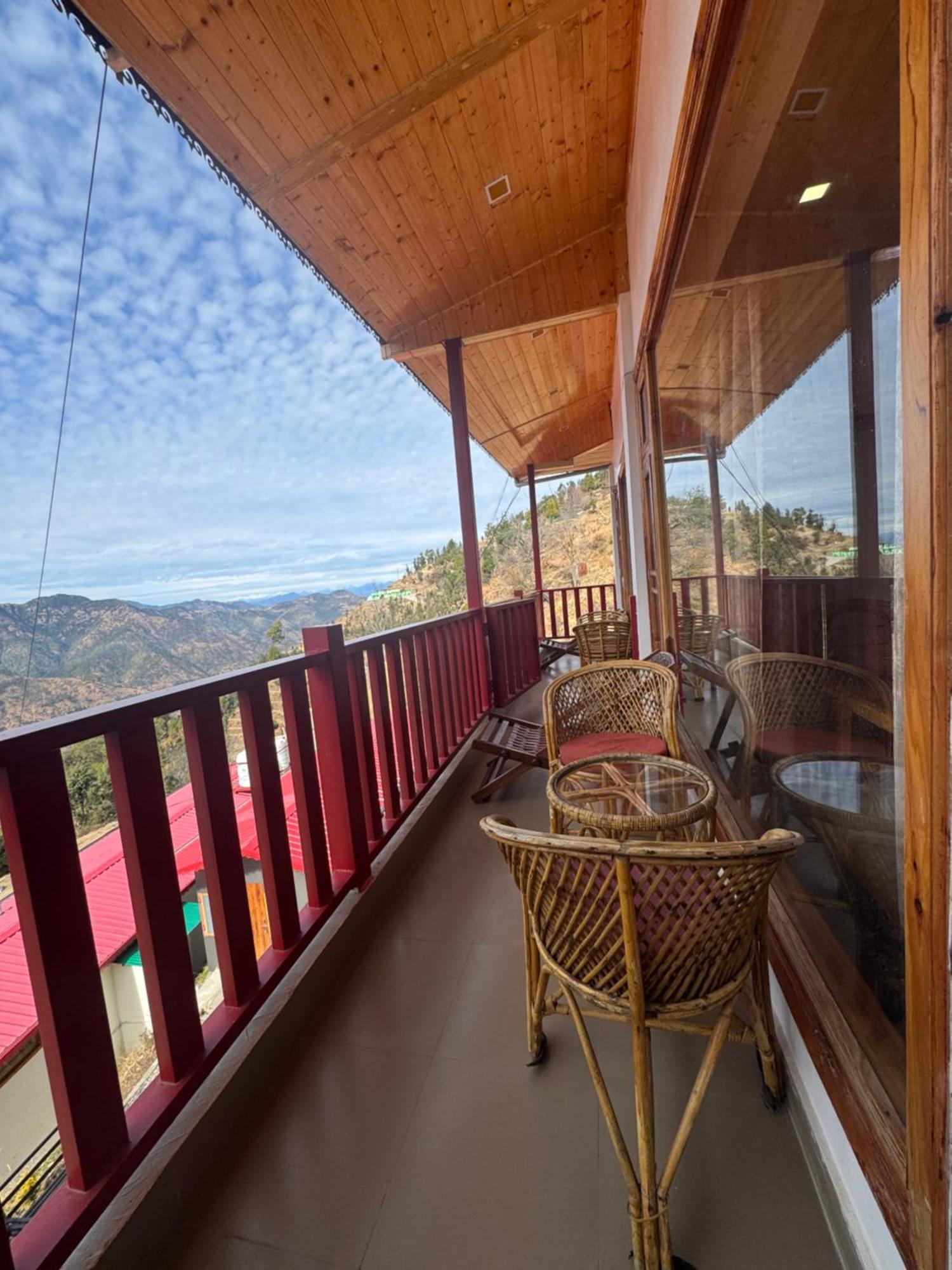 קנאטל The Vintage Hill Village - Himalayan Boutique Resort מראה חיצוני תמונה